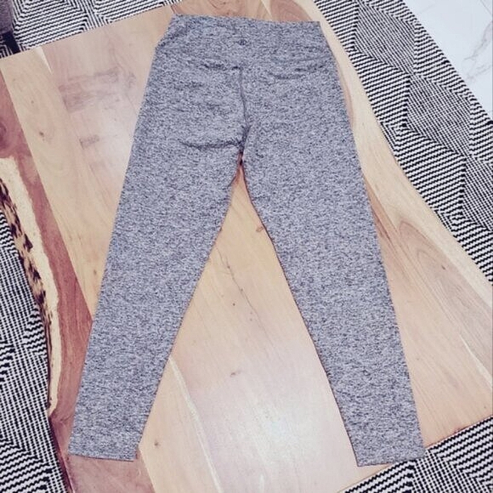 Sage Collective- Limited Edition V-Yoke High Waisted Wide Band Ankle Leggings